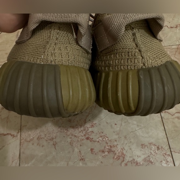 Yezzy Boost Man US10 - Picture 8 of 11